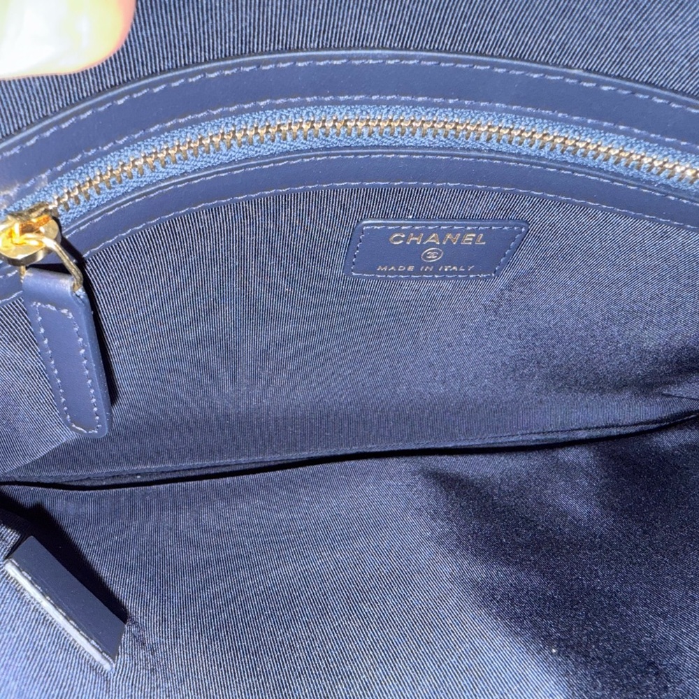 Chanel Navy Blue and Gold Pouch MM - Picture 9 of 13